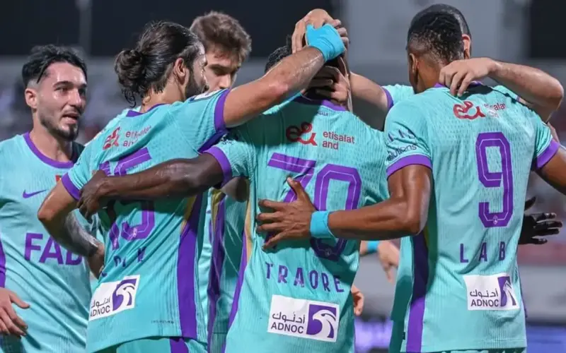للمرة الـ15 في تاريخه.. العين يتوّج بطلا للدوري الإماراتي